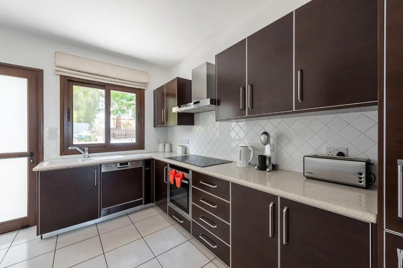 איה נאפה Sea Front Oceanus H3 By Ezoria Villas