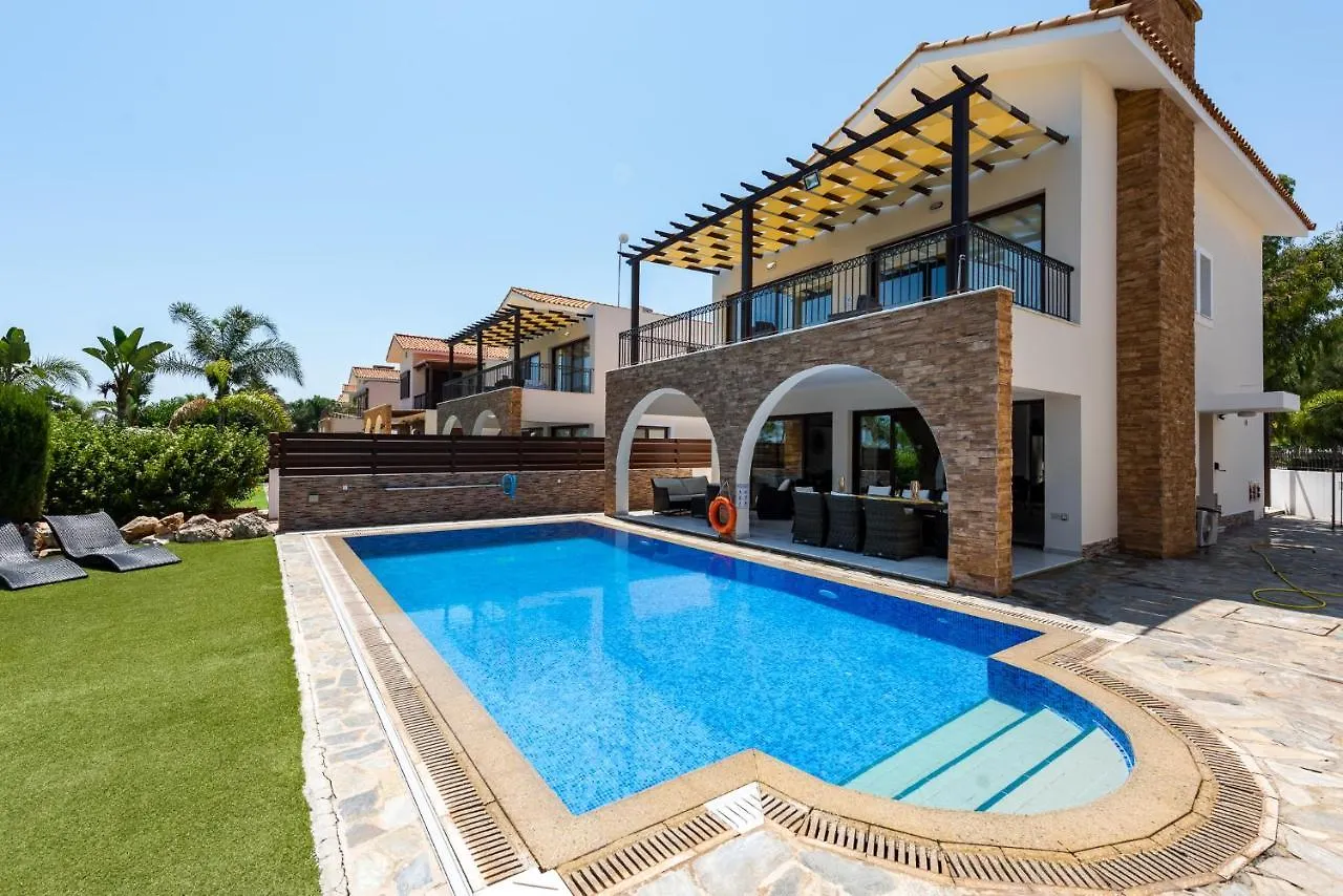 איה נאפה Sea Front Oceanus H3 By Ezoria Villas איה נאפה