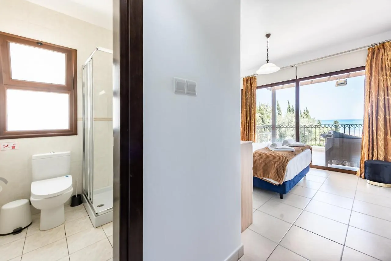 איה נאפה Sea Front Oceanus H3 By Ezoria Villas  איה נאפה